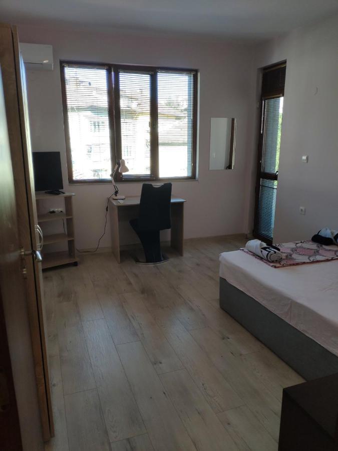 Liliya Apartment Pleven Eksteriør bilde