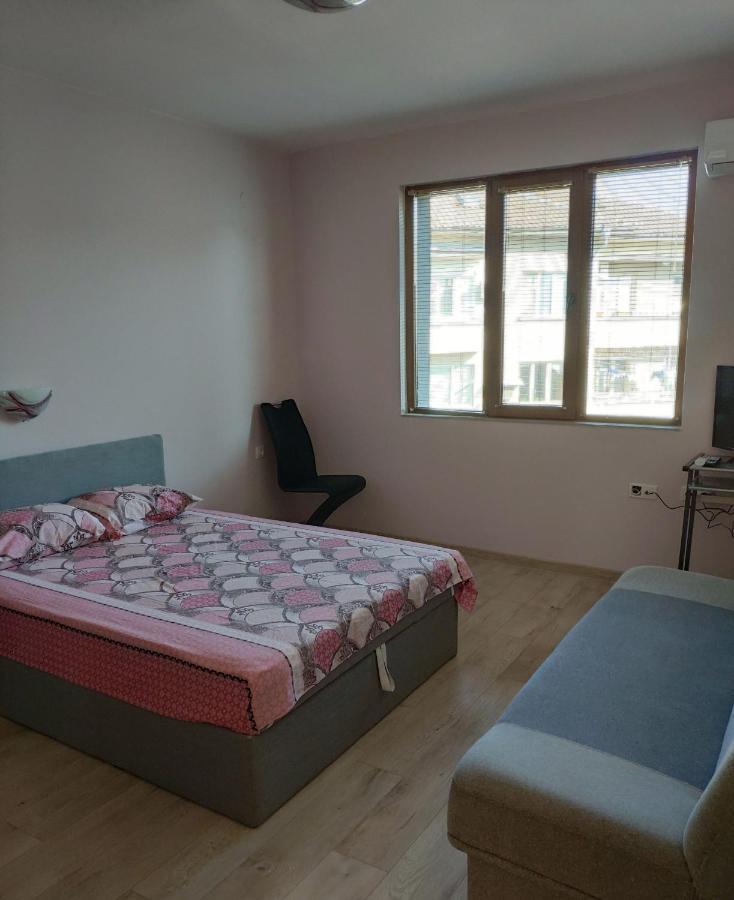 Liliya Apartment Pleven Eksteriør bilde