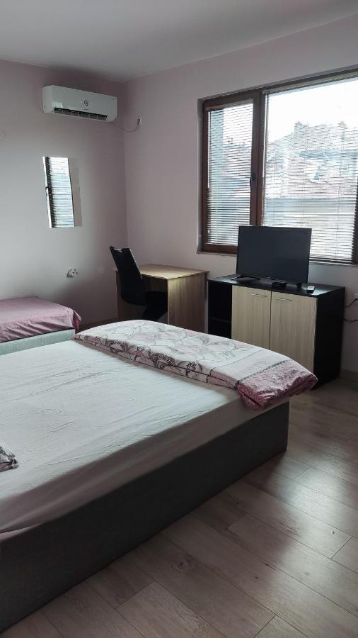 Liliya Apartment Pleven Eksteriør bilde