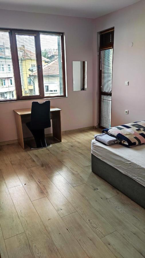 Liliya Apartment Pleven Eksteriør bilde