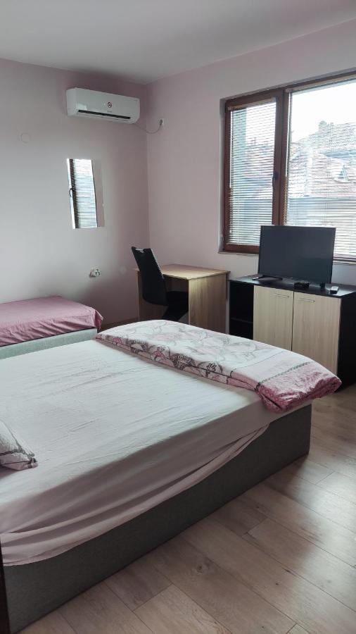 Liliya Apartment Pleven Eksteriør bilde